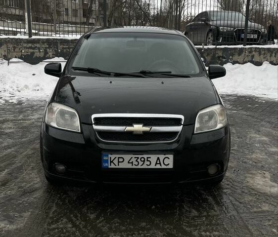 Черный Шевроле Авео, объемом двигателя 1.5 л и пробегом 221 тыс. км за 3900 $, фото 1 на Automoto.ua