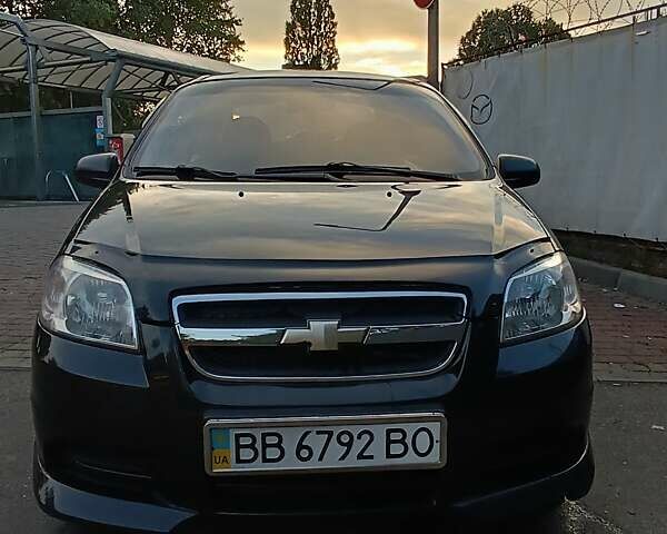 Черный Шевроле Авео, объемом двигателя 1.5 л и пробегом 254 тыс. км за 4200 $, фото 1 на Automoto.ua