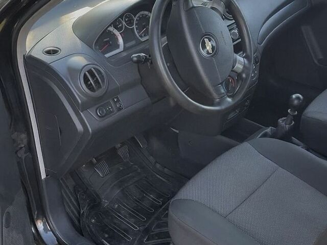 Чорний Шевроле Авео, об'ємом двигуна 1.5 л та пробігом 180 тис. км за 3750 $, фото 1 на Automoto.ua
