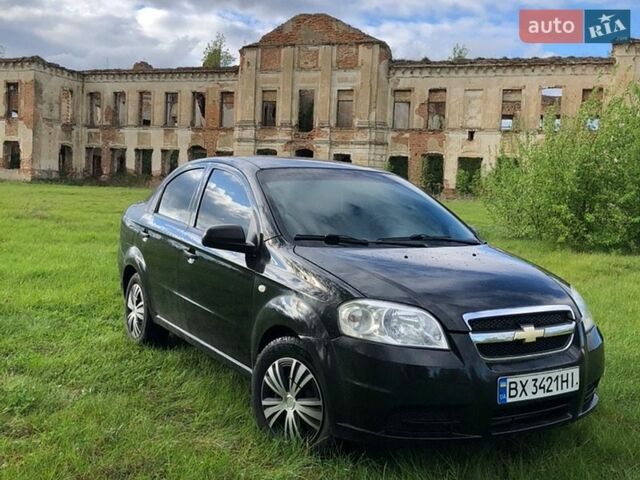 Черный Шевроле Авео, объемом двигателя 1.4 л и пробегом 220 тыс. км за 2950 $, фото 1 на Automoto.ua