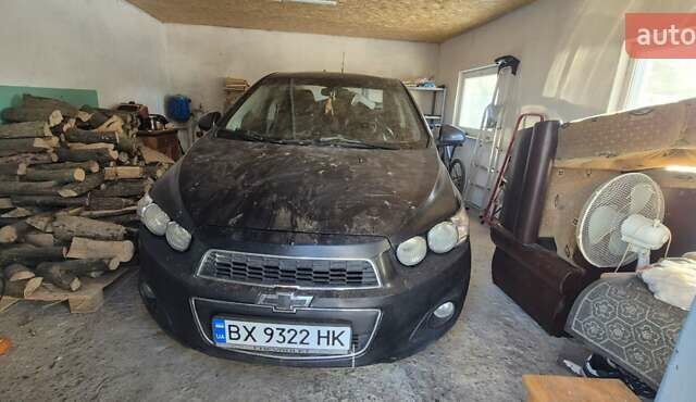 Черный Шевроле Авео, объемом двигателя 1.3 л и пробегом 229 тыс. км за 2000 $, фото 1 на Automoto.ua