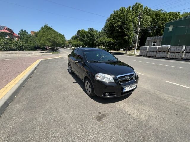 Черный Шевроле Авео, объемом двигателя 1.5 л и пробегом 153 тыс. км за 4500 $, фото 1 на Automoto.ua