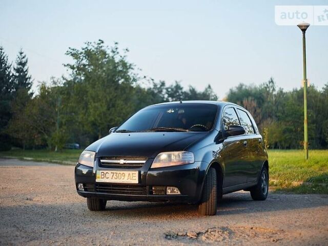 Черный Шевроле Авео, объемом двигателя 1.5 л и пробегом 190 тыс. км за 4500 $, фото 1 на Automoto.ua