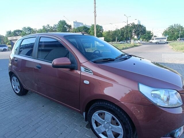 Коричневий Шевроле Авео, об'ємом двигуна 1.5 л та пробігом 175 тис. км за 4500 $, фото 1 на Automoto.ua