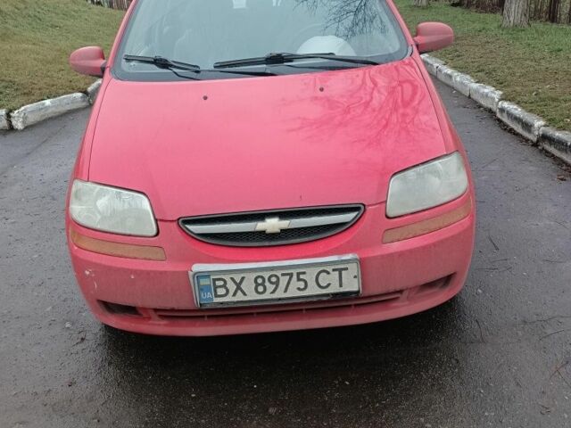 Красный Шевроле Авео, объемом двигателя 1.2 л и пробегом 305 тыс. км за 1600 $, фото 1 на Automoto.ua