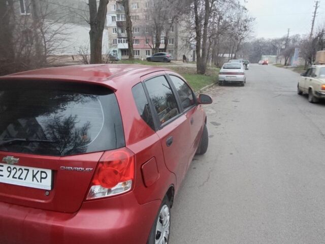 Красный Шевроле Авео, объемом двигателя 1.5 л и пробегом 254 тыс. км за 3000 $, фото 1 на Automoto.ua