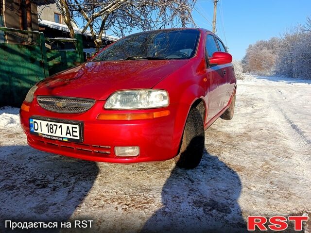 Червоний Шевроле Авео, об'ємом двигуна 1.5 л та пробігом 210 тис. км за 2400 $, фото 1 на Automoto.ua