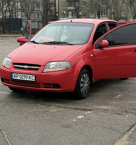 Червоний Шевроле Авео, об'ємом двигуна 1.5 л та пробігом 152 тис. км за 4000 $, фото 1 на Automoto.ua