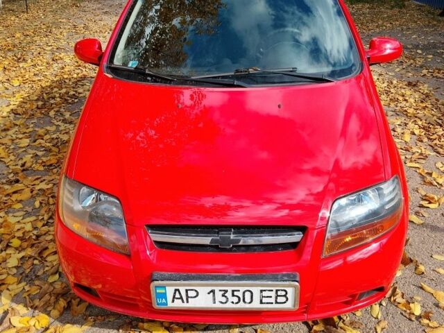Червоний Шевроле Авео, об'ємом двигуна 1.5 л та пробігом 185 тис. км за 3500 $, фото 1 на Automoto.ua