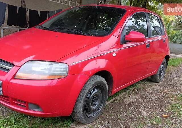 Червоний Шевроле Авео, об'ємом двигуна 0 л та пробігом 200 тис. км за 2100 $, фото 1 на Automoto.ua