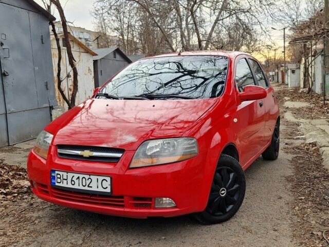 Червоний Шевроле Авео, об'ємом двигуна 1.6 л та пробігом 275 тис. км за 2000 $, фото 1 на Automoto.ua