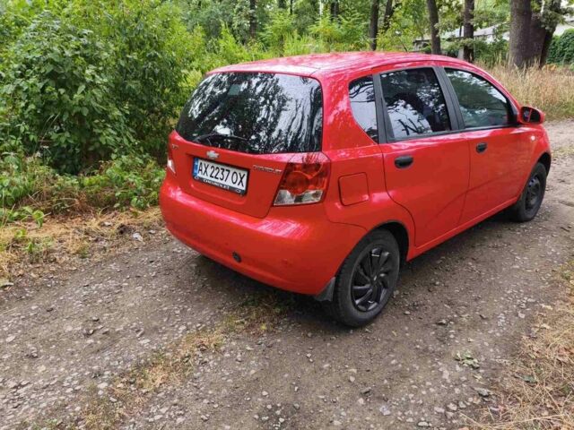 Красный Шевроле Авео, объемом двигателя 1.5 л и пробегом 240 тыс. км за 3014 $, фото 1 на Automoto.ua