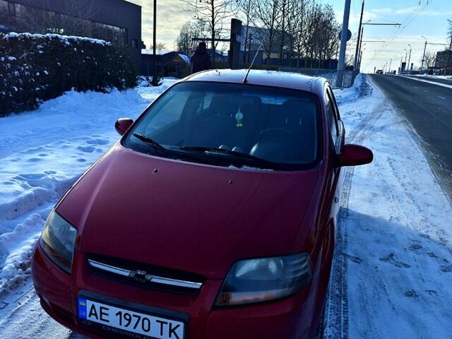 Червоний Шевроле Авео, об'ємом двигуна 1.5 л та пробігом 148 тис. км за 3750 $, фото 1 на Automoto.ua