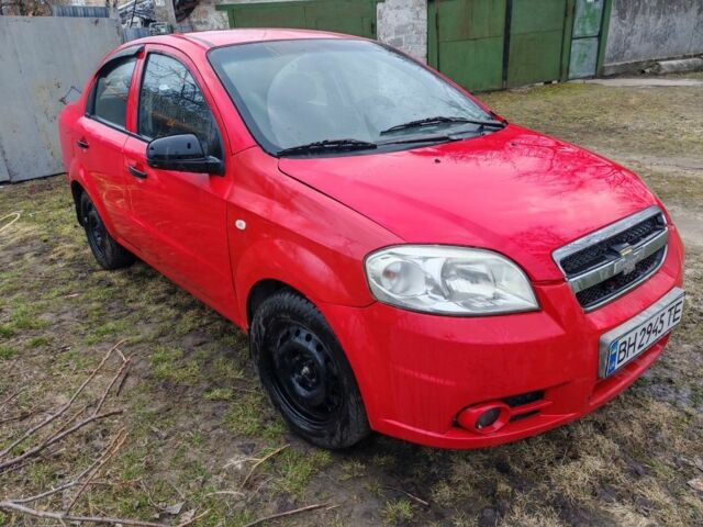 Красный Шевроле Авео, объемом двигателя 1.5 л и пробегом 350 тыс. км за 2500 $, фото 1 на Automoto.ua