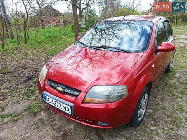 Красный Шевроле Авео, объемом двигателя 1.5 л и пробегом 192 тыс. км за 2600 $, фото 1 на Automoto.ua