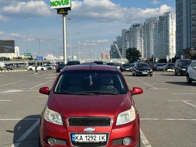 Красный Шевроле Авео, объемом двигателя 1.5 л и пробегом 129 тыс. км за 4400 $, фото 1 на Automoto.ua