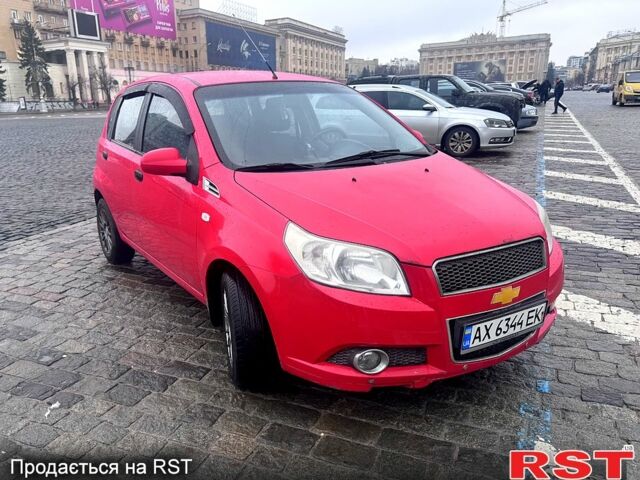 Красный Шевроле Авео, объемом двигателя 1.5 л и пробегом 117 тыс. км за 4999 $, фото 1 на Automoto.ua