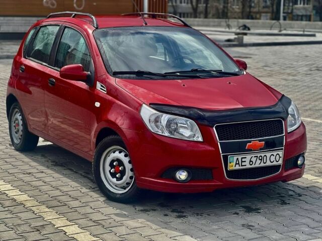 Червоний Шевроле Авео, об'ємом двигуна 1.5 л та пробігом 200 тис. км за 4600 $, фото 1 на Automoto.ua