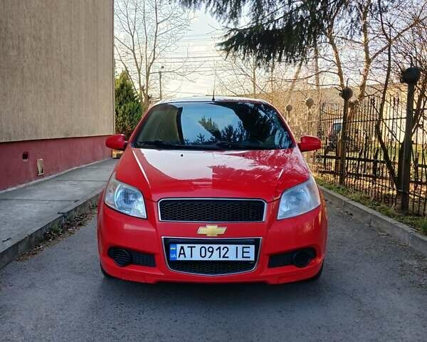 Червоний Шевроле Авео, об'ємом двигуна 1.5 л та пробігом 93 тис. км за 3300 $, фото 1 на Automoto.ua