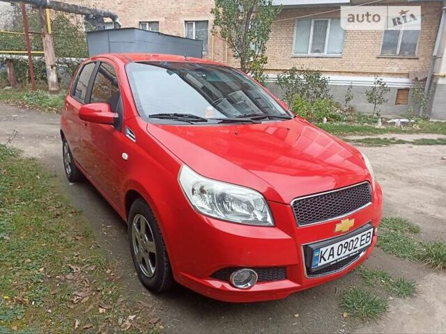 Красный Шевроле Авео, объемом двигателя 1.4 л и пробегом 100 тыс. км за 5500 $, фото 1 на Automoto.ua