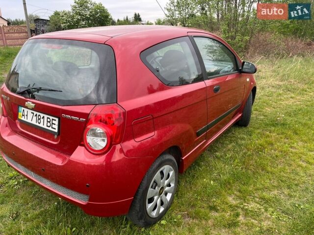 Красный Шевроле Авео, объемом двигателя 1.5 л и пробегом 110 тыс. км за 4600 $, фото 1 на Automoto.ua