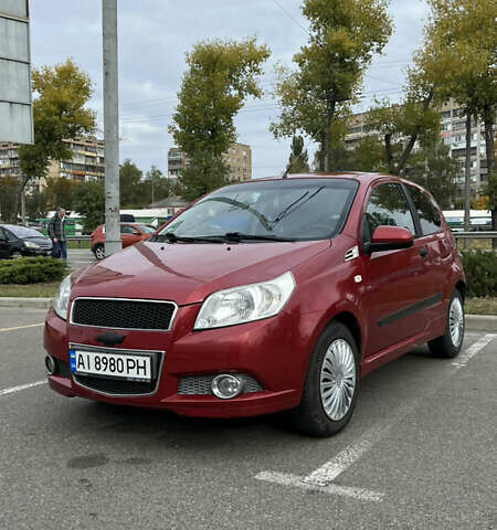 Красный Шевроле Авео, объемом двигателя 1.5 л и пробегом 191 тыс. км за 4300 $, фото 1 на Automoto.ua