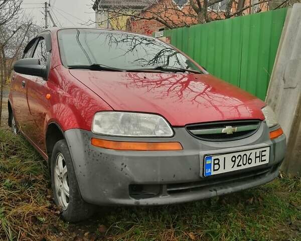 Красный Шевроле Авео, объемом двигателя 1.5 л и пробегом 250 тыс. км за 2650 $, фото 1 на Automoto.ua