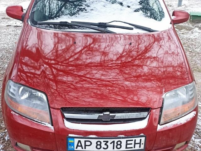 Красный Шевроле Авео, объемом двигателя 1.5 л и пробегом 275 тыс. км за 1600 $, фото 1 на Automoto.ua