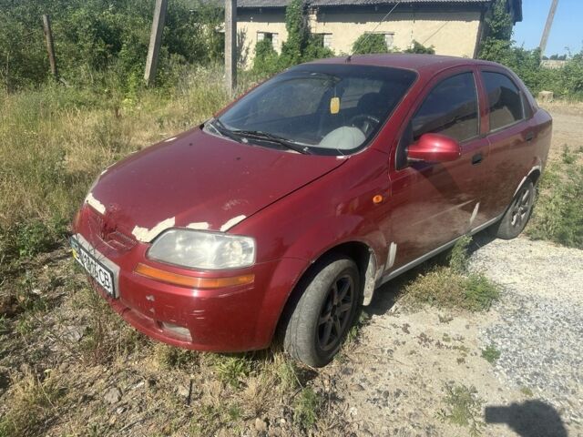 Червоний Шевроле Авео, об'ємом двигуна 1.5 л та пробігом 250 тис. км за 750 $, фото 1 на Automoto.ua