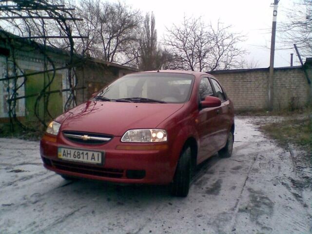 Червоний Шевроле Авео, об'ємом двигуна 1.5 л та пробігом 147 тис. км за 4300 $, фото 1 на Automoto.ua