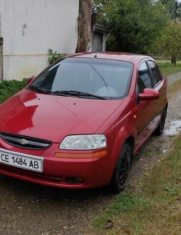 Красный Шевроле Авео, объемом двигателя 0 л и пробегом 153 тыс. км за 2700 $, фото 1 на Automoto.ua