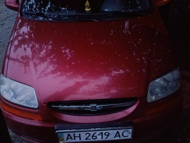 Червоний Шевроле Авео, об'ємом двигуна 2 л та пробігом 250 тис. км за 2500 $, фото 1 на Automoto.ua