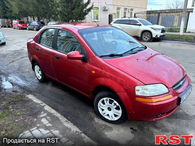 Красный Шевроле Авео, объемом двигателя 1.5 л и пробегом 186 тыс. км за 2500 $, фото 1 на Automoto.ua