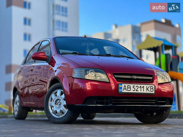 Красный Шевроле Авео, объемом двигателя 1.5 л и пробегом 273 тыс. км за 2850 $, фото 1 на Automoto.ua