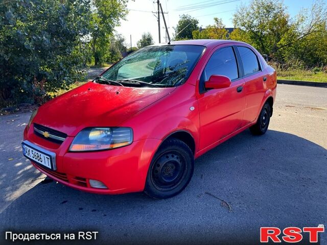 Красный Шевроле Авео, объемом двигателя 1.5 л и пробегом 290 тыс. км за 2499 $, фото 1 на Automoto.ua