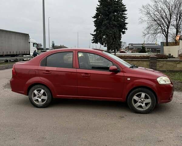 Красный Шевроле Авео, объемом двигателя 1.4 л и пробегом 169 тыс. км за 4200 $, фото 1 на Automoto.ua