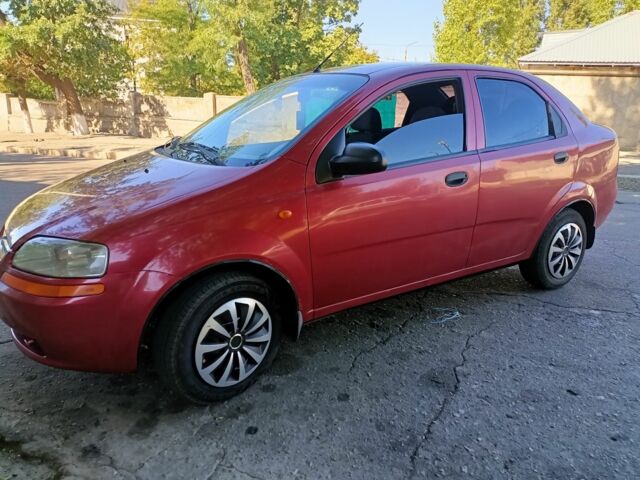 Червоний Шевроле Авео, об'ємом двигуна 0 л та пробігом 186 тис. км за 3300 $, фото 1 на Automoto.ua