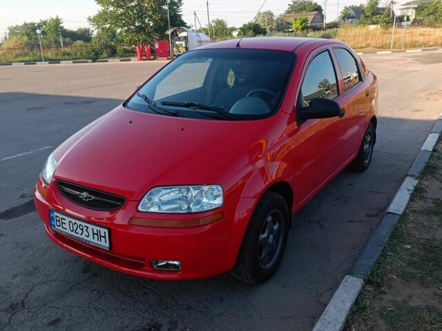 Червоний Шевроле Авео, об'ємом двигуна 1.5 л та пробігом 220 тис. км за 3502 $, фото 1 на Automoto.ua