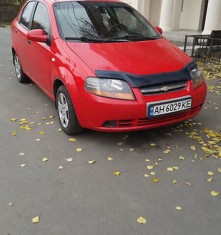Красный Шевроле Авео, объемом двигателя 1.5 л и пробегом 210 тыс. км за 4000 $, фото 1 на Automoto.ua
