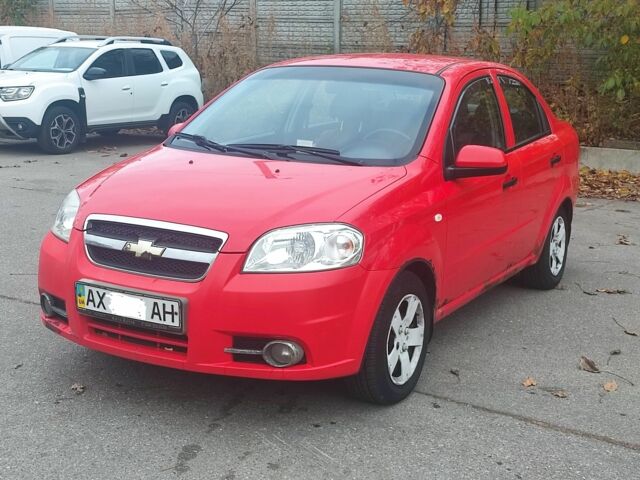 Червоний Шевроле Авео, об'ємом двигуна 1.5 л та пробігом 185 тис. км за 2800 $, фото 1 на Automoto.ua