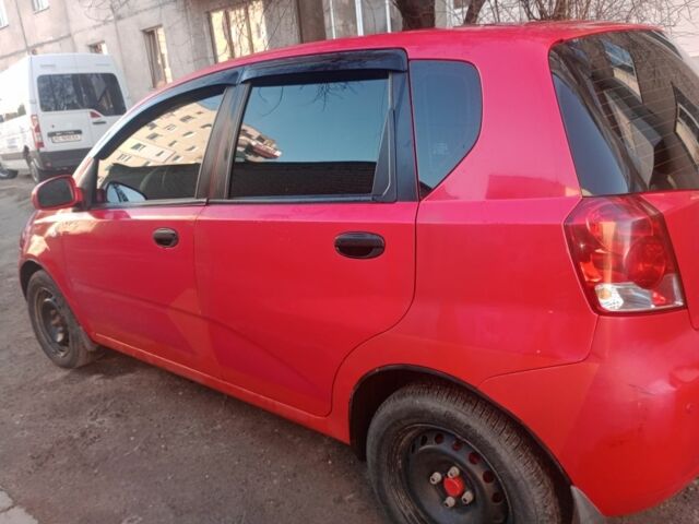 Червоний Шевроле Авео, об'ємом двигуна 1.5 л та пробігом 280 тис. км за 2200 $, фото 1 на Automoto.ua