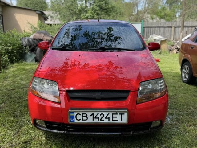Красный Шевроле Авео, объемом двигателя 1.5 л и пробегом 190 тыс. км за 3200 $, фото 1 на Automoto.ua