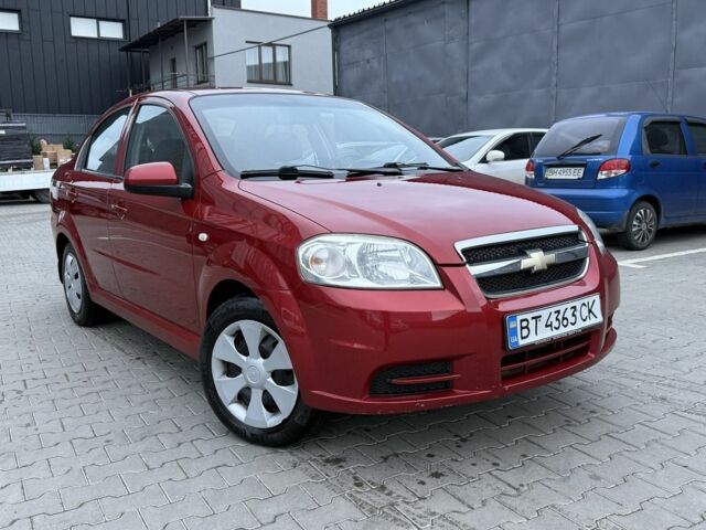 Красный Шевроле Авео, объемом двигателя 1.4 л и пробегом 180 тыс. км за 3300 $, фото 1 на Automoto.ua