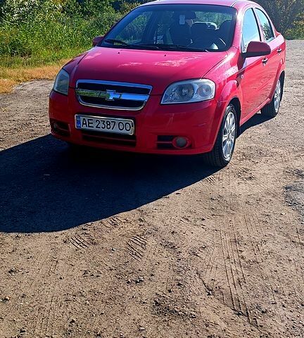Червоний Шевроле Авео, об'ємом двигуна 1.5 л та пробігом 217 тис. км за 3600 $, фото 1 на Automoto.ua