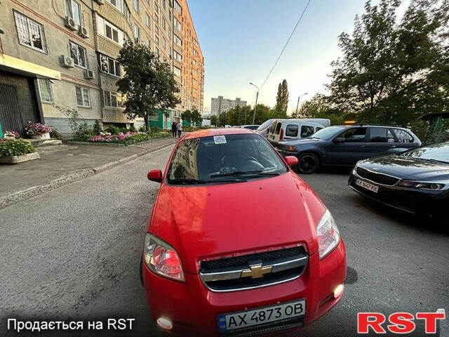 Красный Шевроле Авео, объемом двигателя 1.5 л и пробегом 215 тыс. км за 4000 $, фото 1 на Automoto.ua