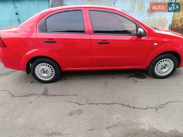 Червоний Шевроле Авео, об'ємом двигуна 1.5 л та пробігом 115 тис. км за 4100 $, фото 1 на Automoto.ua