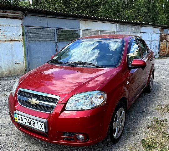 Красный Шевроле Авео, объемом двигателя 1.5 л и пробегом 74 тыс. км за 4600 $, фото 1 на Automoto.ua