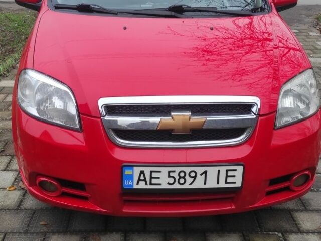 Червоний Шевроле Авео, об'ємом двигуна 1.5 л та пробігом 180 тис. км за 2300 $, фото 1 на Automoto.ua