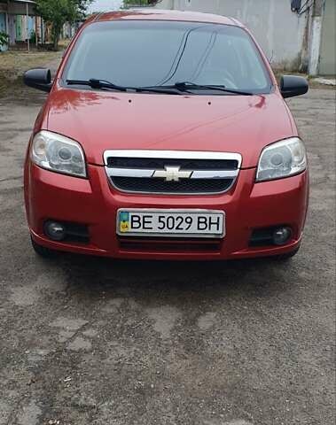 Червоний Шевроле Авео, об'ємом двигуна 1.5 л та пробігом 211 тис. км за 3700 $, фото 1 на Automoto.ua