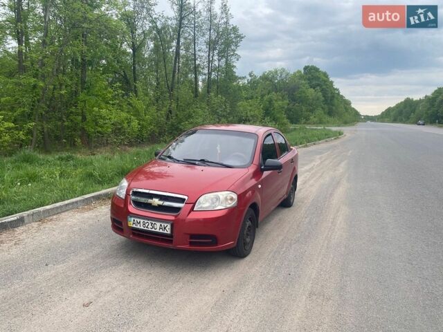 Червоний Шевроле Авео, об'ємом двигуна 1.5 л та пробігом 275 тис. км за 3300 $, фото 1 на Automoto.ua